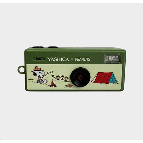 YASHICA Funtastic Keychain Camera (Snoopy's Summit)