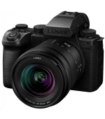 Panasonic Lumix S5 II X LUMIX S 20-60 mm F/3,5-5,6 + Lumix S 50mm/F1,8